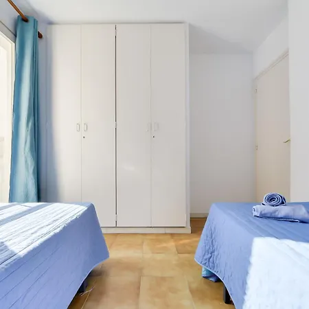 Apartman Platja De Roses-5 By Interhome