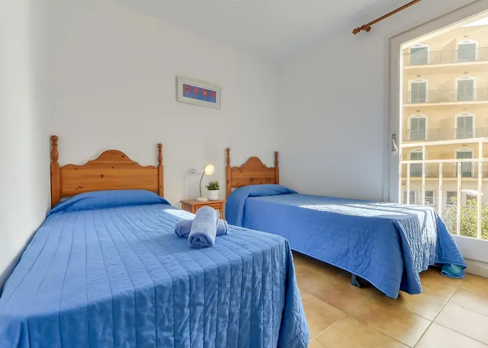 Lejlighed Platja De Roses-5 By Interhome *