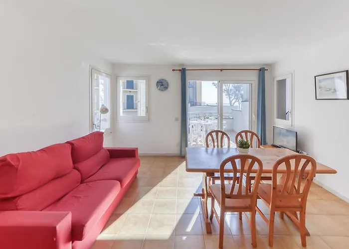 Lejlighed Platja De Roses-5 By Interhome